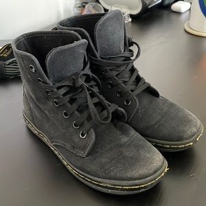 Black canvas doc marten shoes